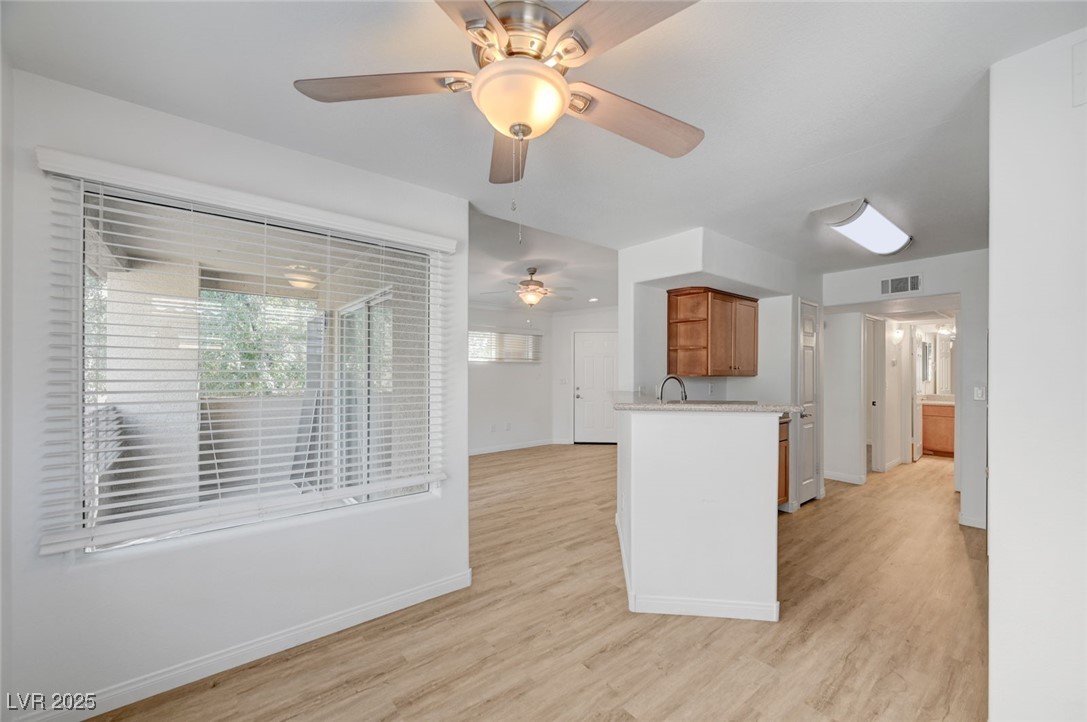 4400 South Jones Boulevard 2122