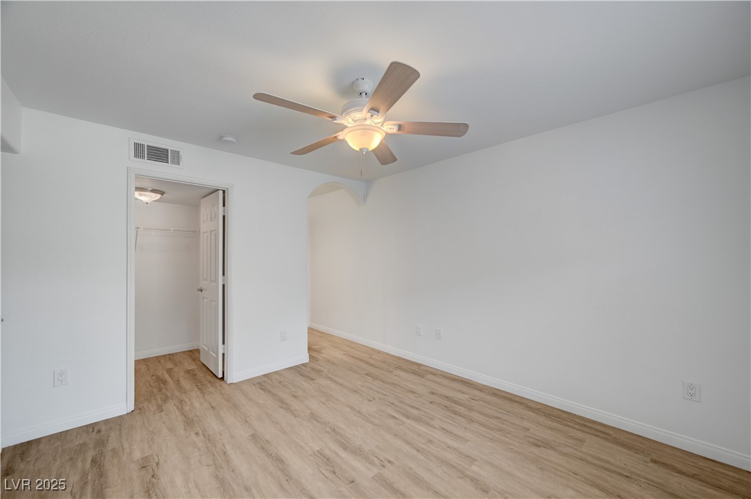 4400 South Jones Boulevard 2122