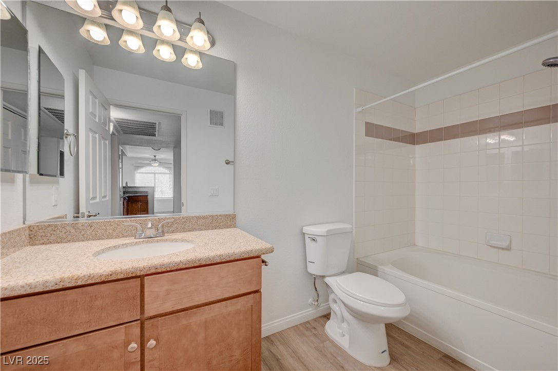 4400 South Jones Boulevard 2122