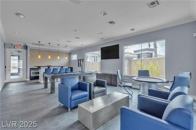 2900 Sunridge Heights Parkway 933