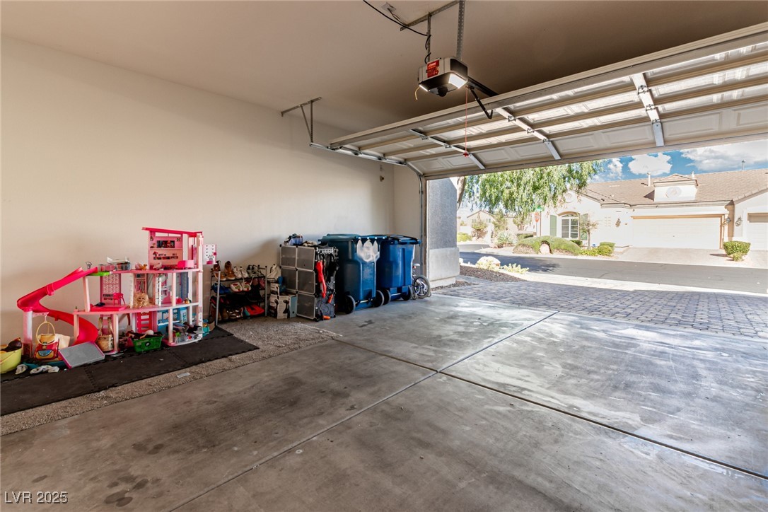 6125 Powdermill Street