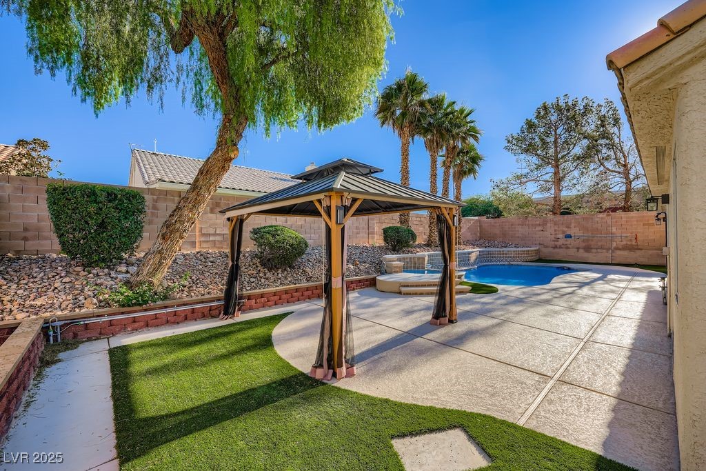 2749 Fresh Pond Court