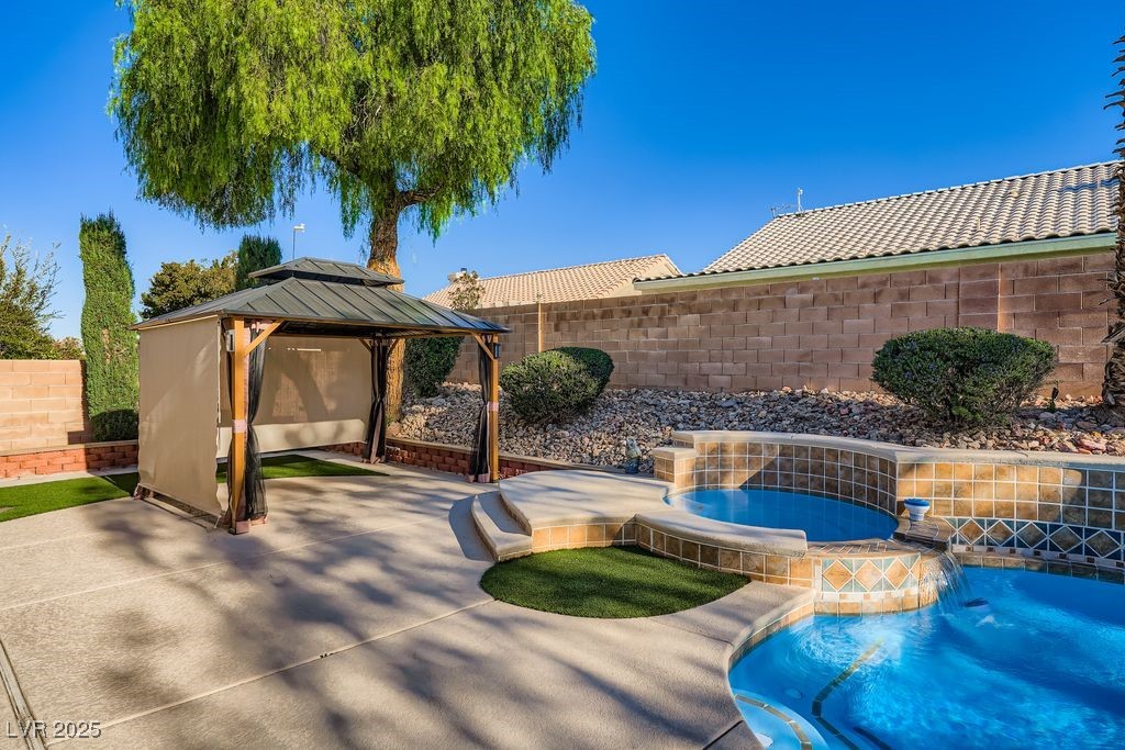 2749 Fresh Pond Court