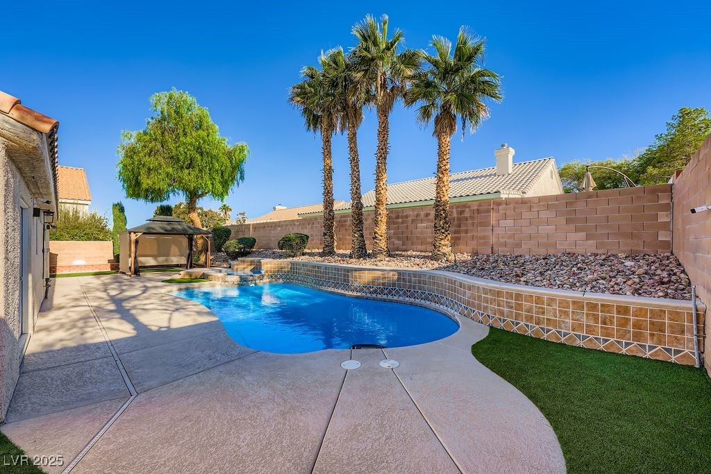 2749 Fresh Pond Court