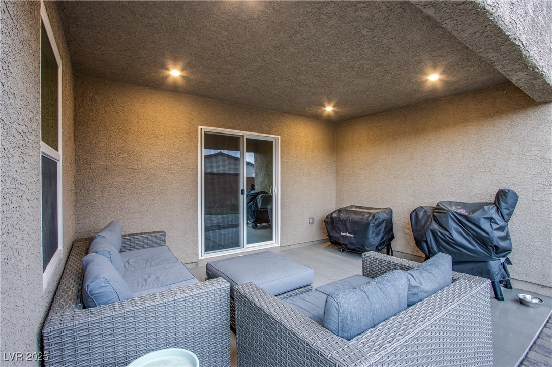 376 Desoto Falls Street