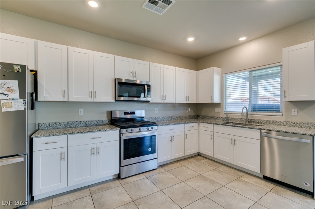 7239 Glimmer Point Street