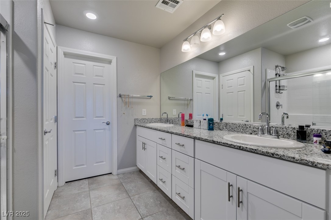 7239 Glimmer Point Street