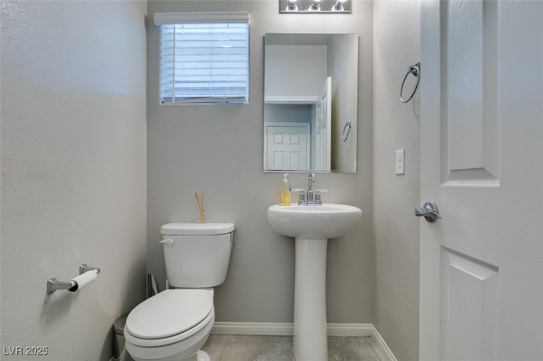 7239 Glimmer Point Street