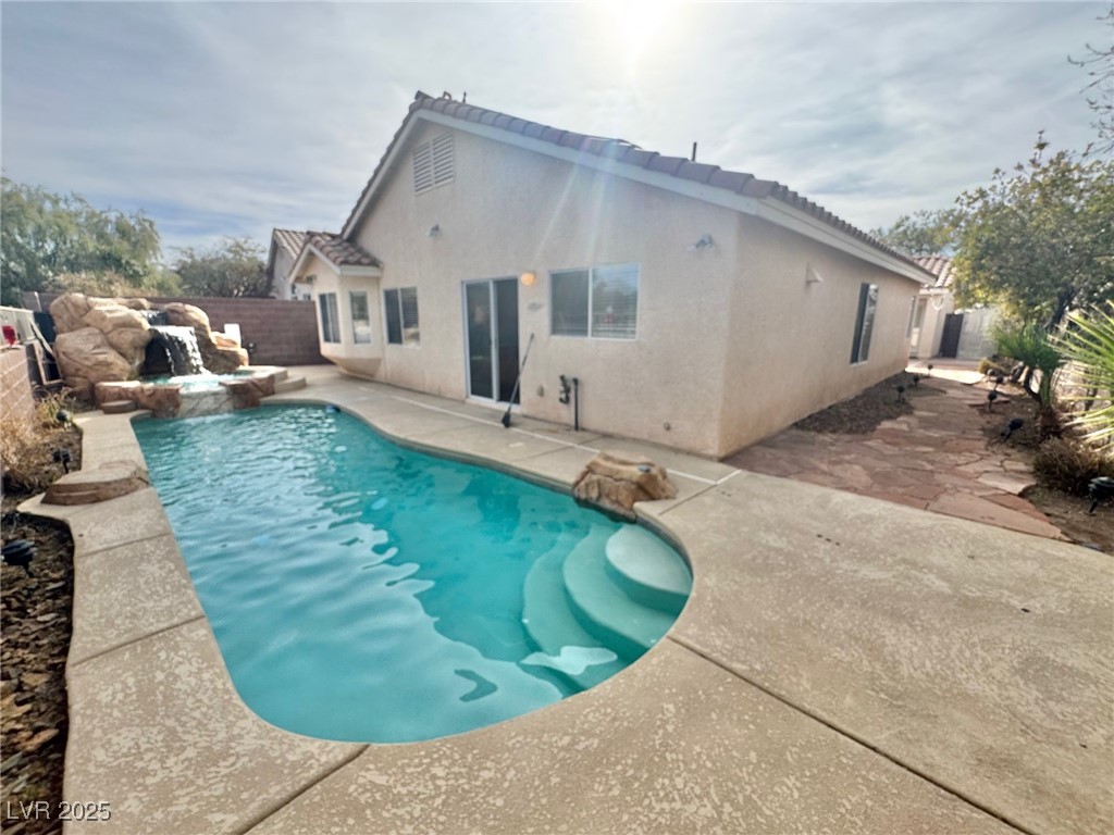 2276 Chestnut Ranch Avenue