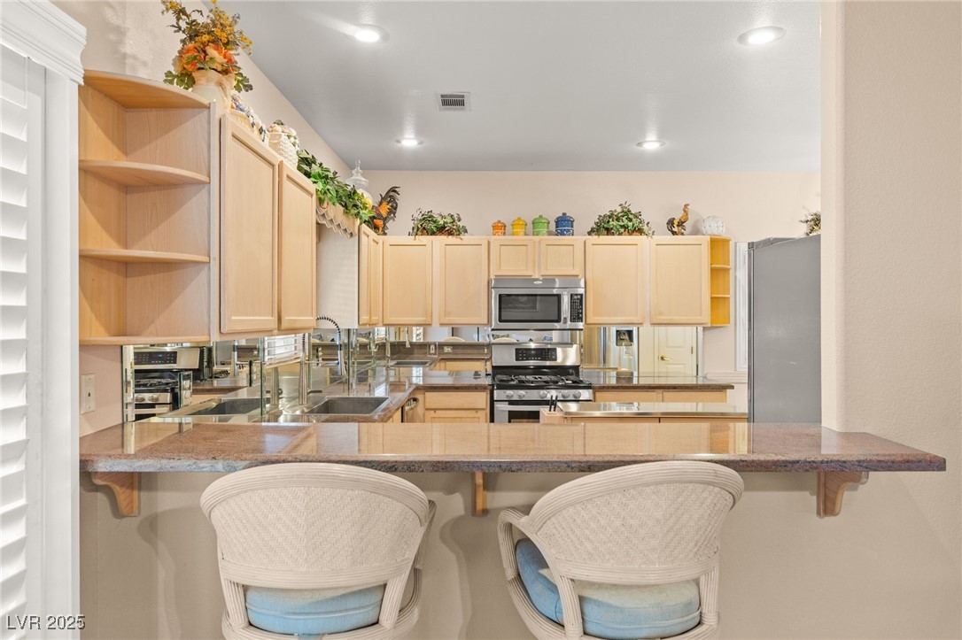 7200 Palatial Avenue