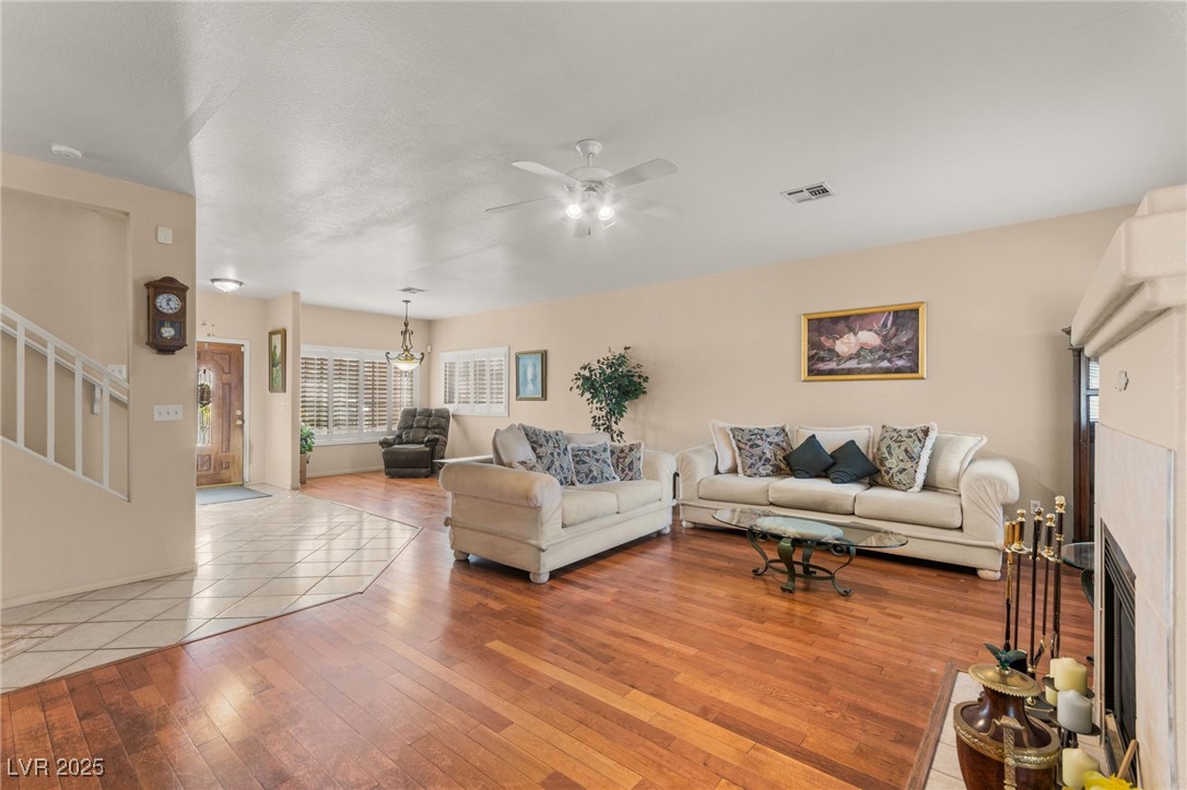 7200 Palatial Avenue