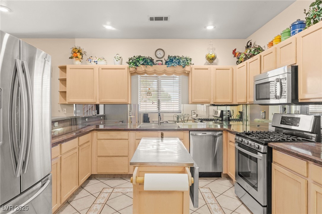 7200 Palatial Avenue