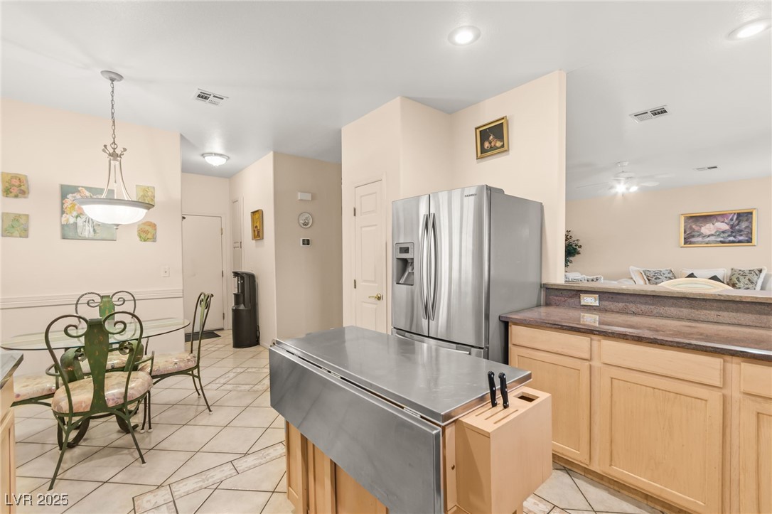 7200 Palatial Avenue