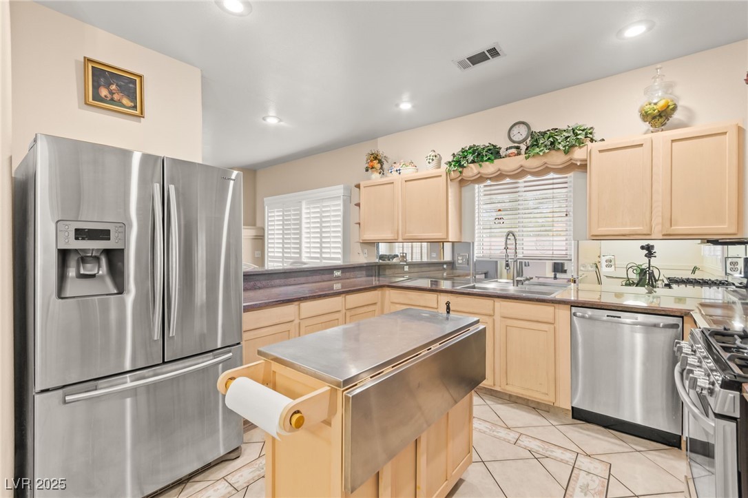 7200 Palatial Avenue