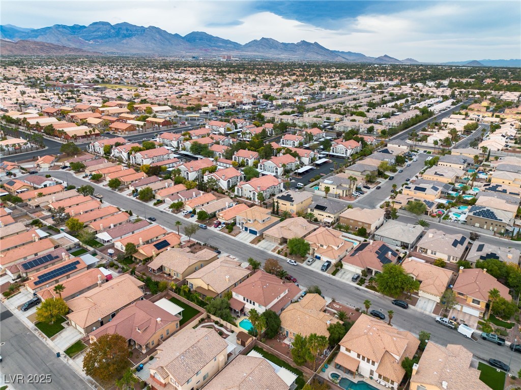 9273 Sailing Water Avenue