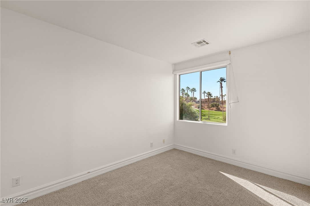 937 Rue Grand Paradis Lane