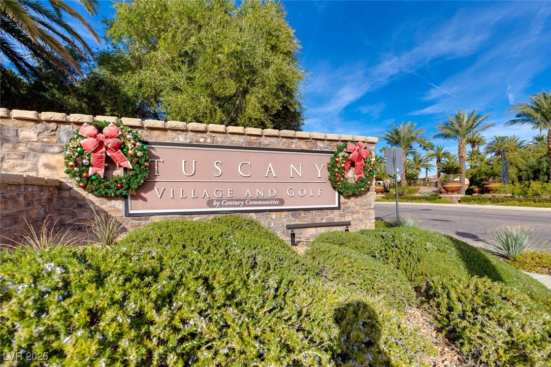 937 Rue Grand Paradis Lane