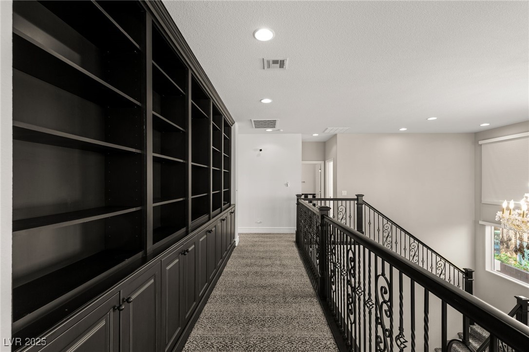 937 Rue Grand Paradis Lane