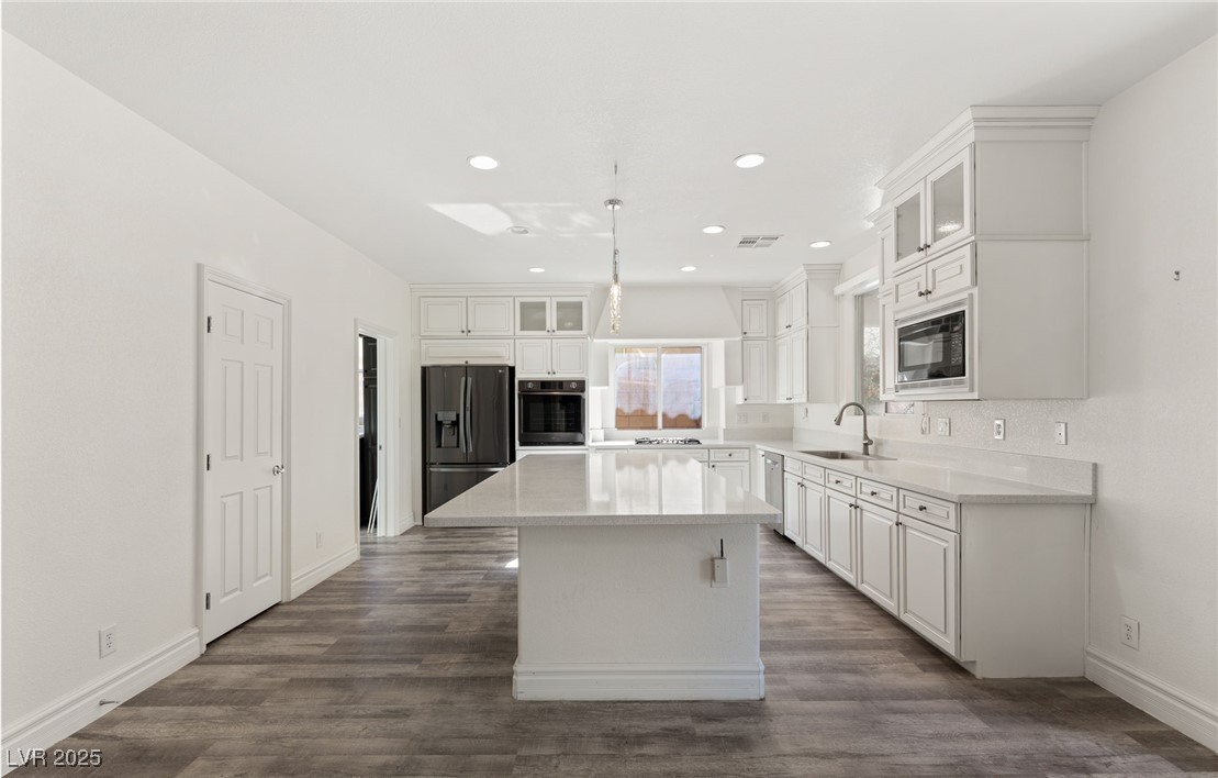 937 Rue Grand Paradis Lane