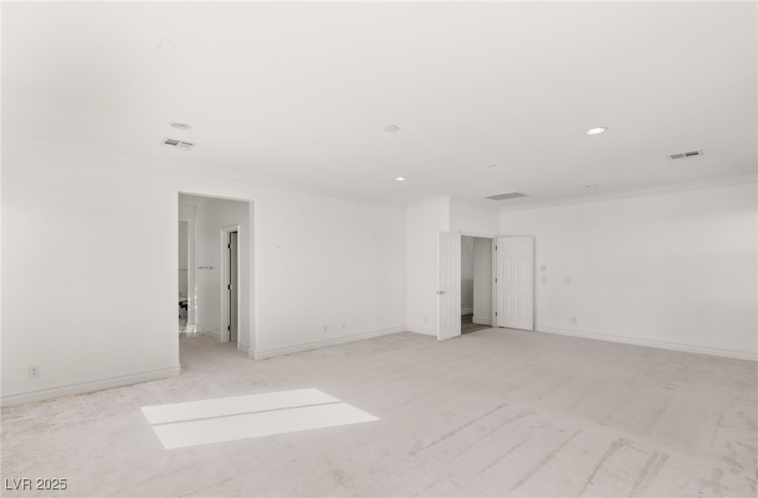 937 Rue Grand Paradis Lane