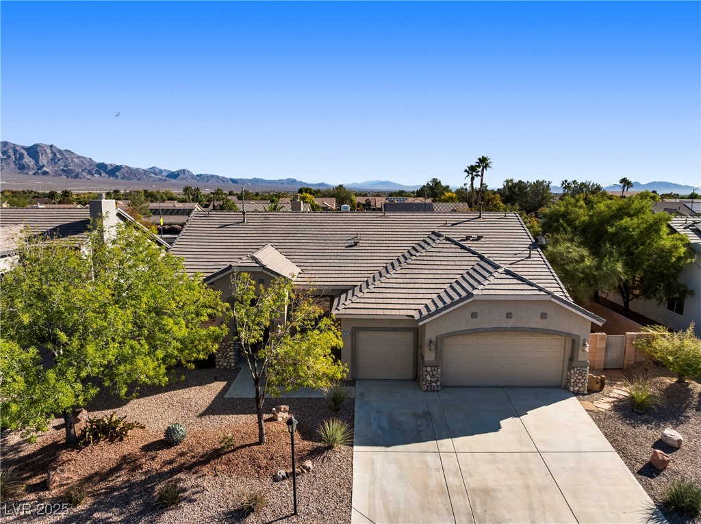 8704 Desert Night Street