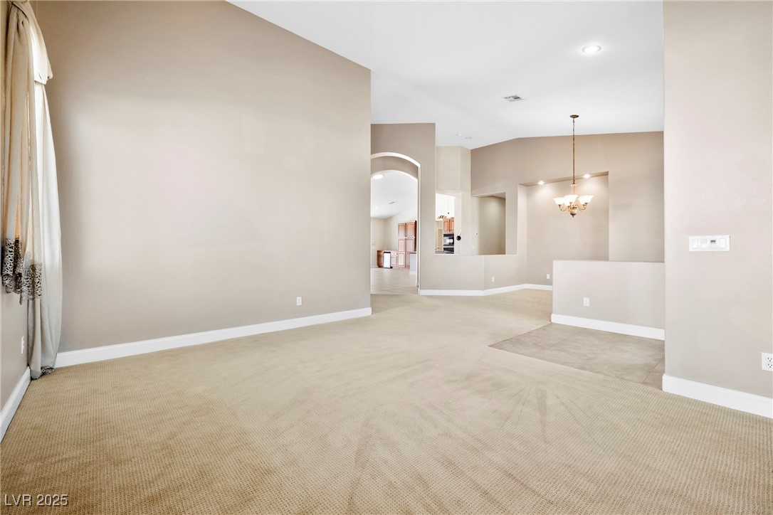 8704 Desert Night Street
