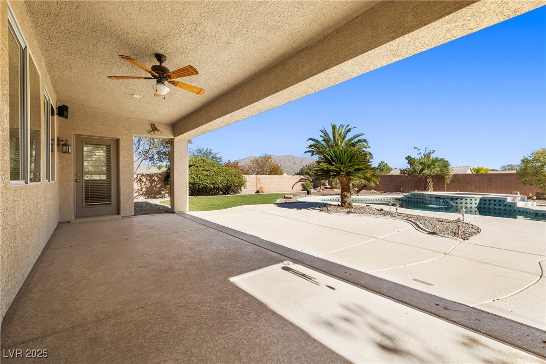 8704 Desert Night Street