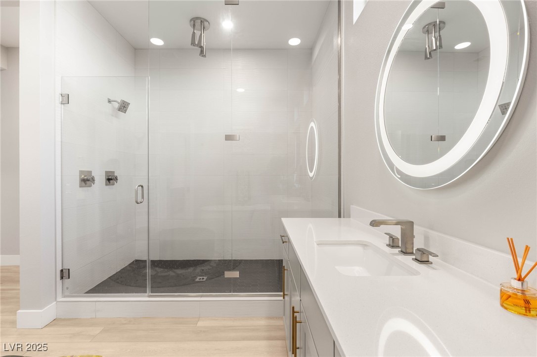 445 Cliff Terrace Avenue