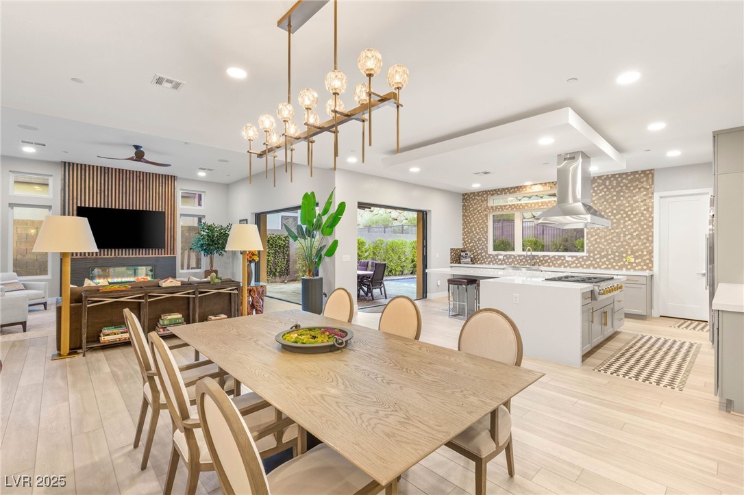 445 Cliff Terrace Avenue