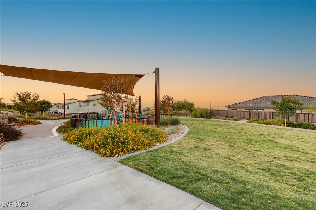 445 Cliff Terrace Avenue