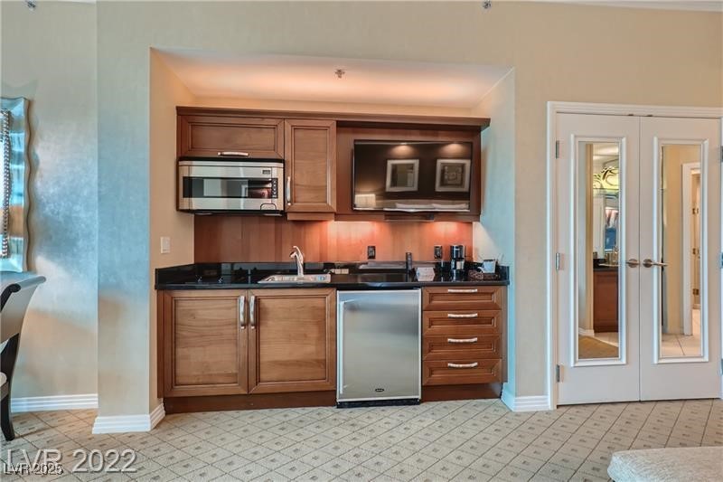 145 East Harmon Avenue 1405