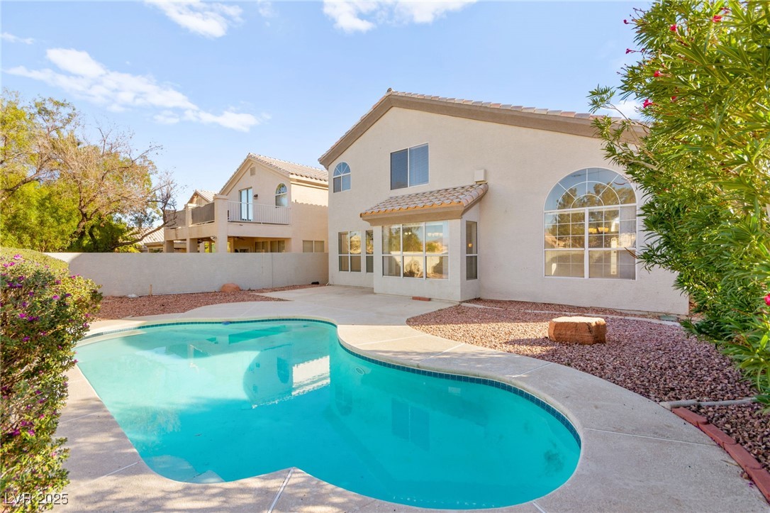 8104 Villa Finestra Drive