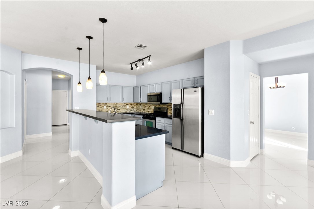 8104 Villa Finestra Drive