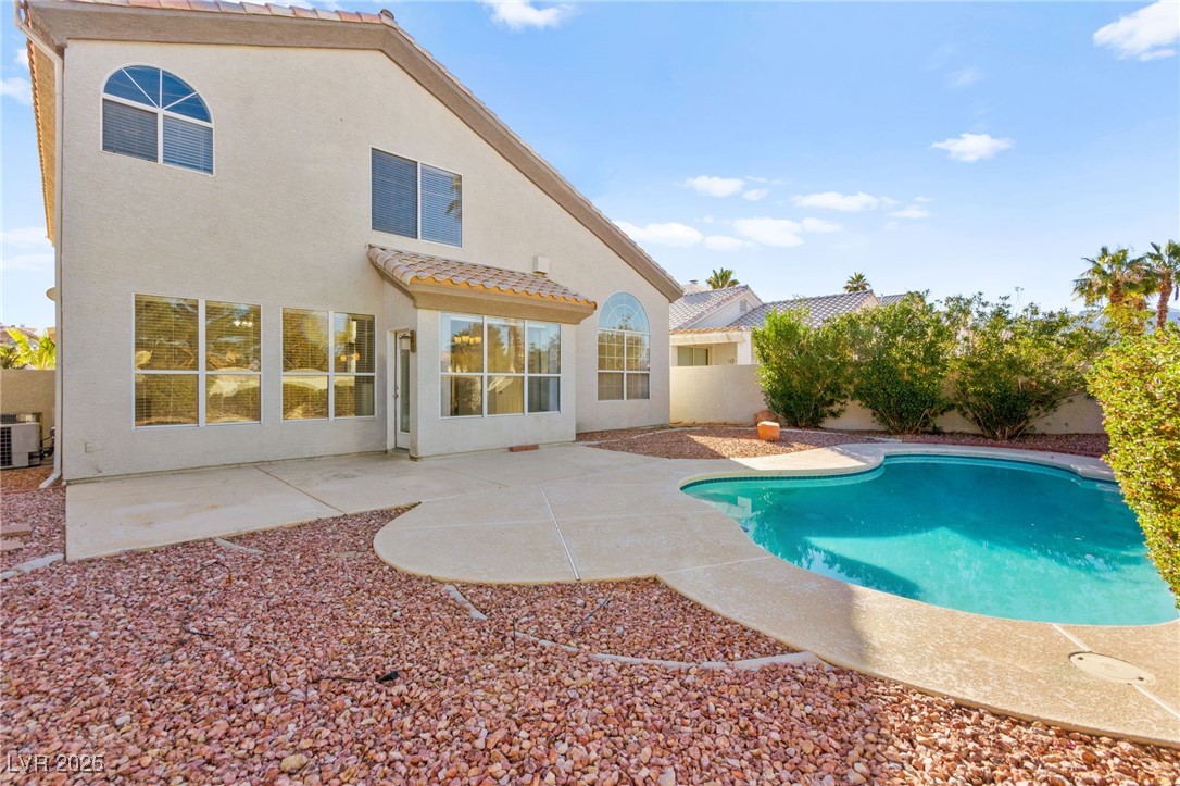 8104 Villa Finestra Drive