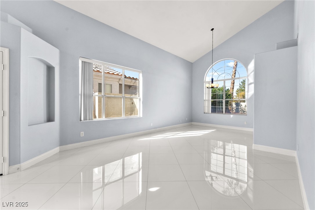 8104 Villa Finestra Drive