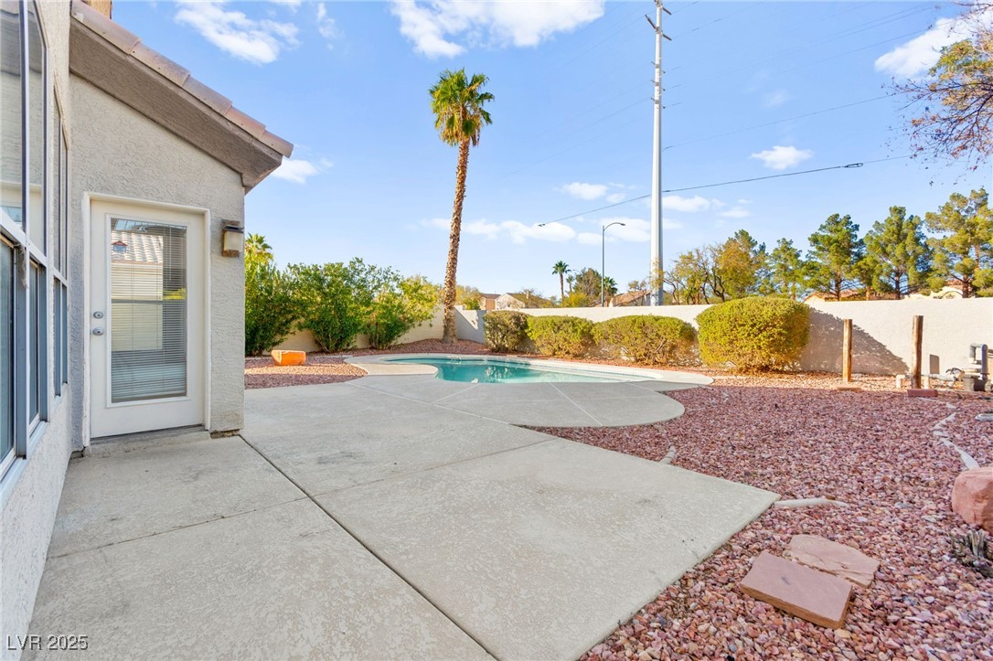 8104 Villa Finestra Drive