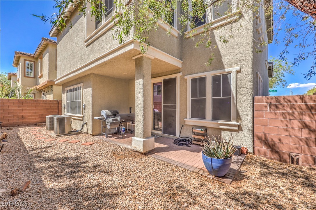 9822 Opal Bridge Court