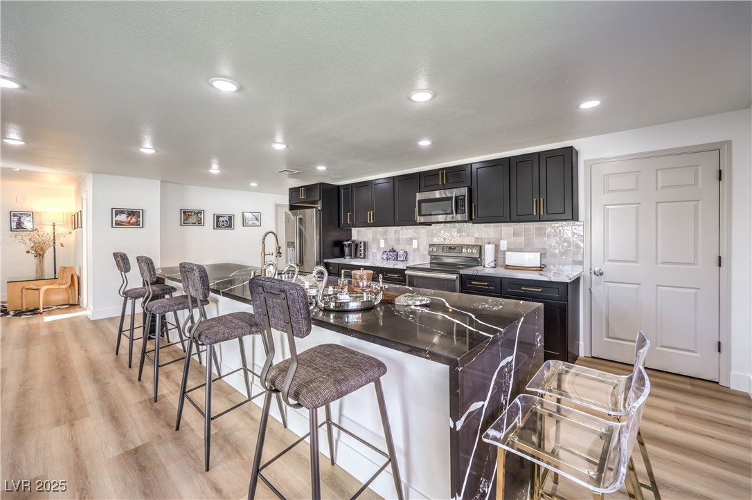 4731 Avenida Del Diablo