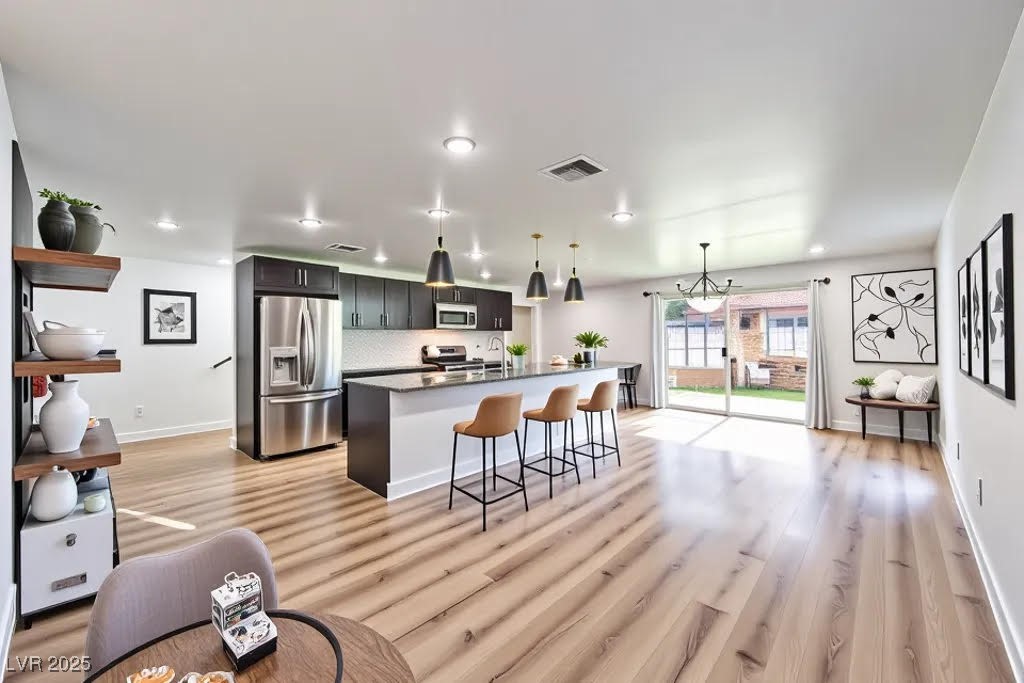 4731 Avenida Del Diablo