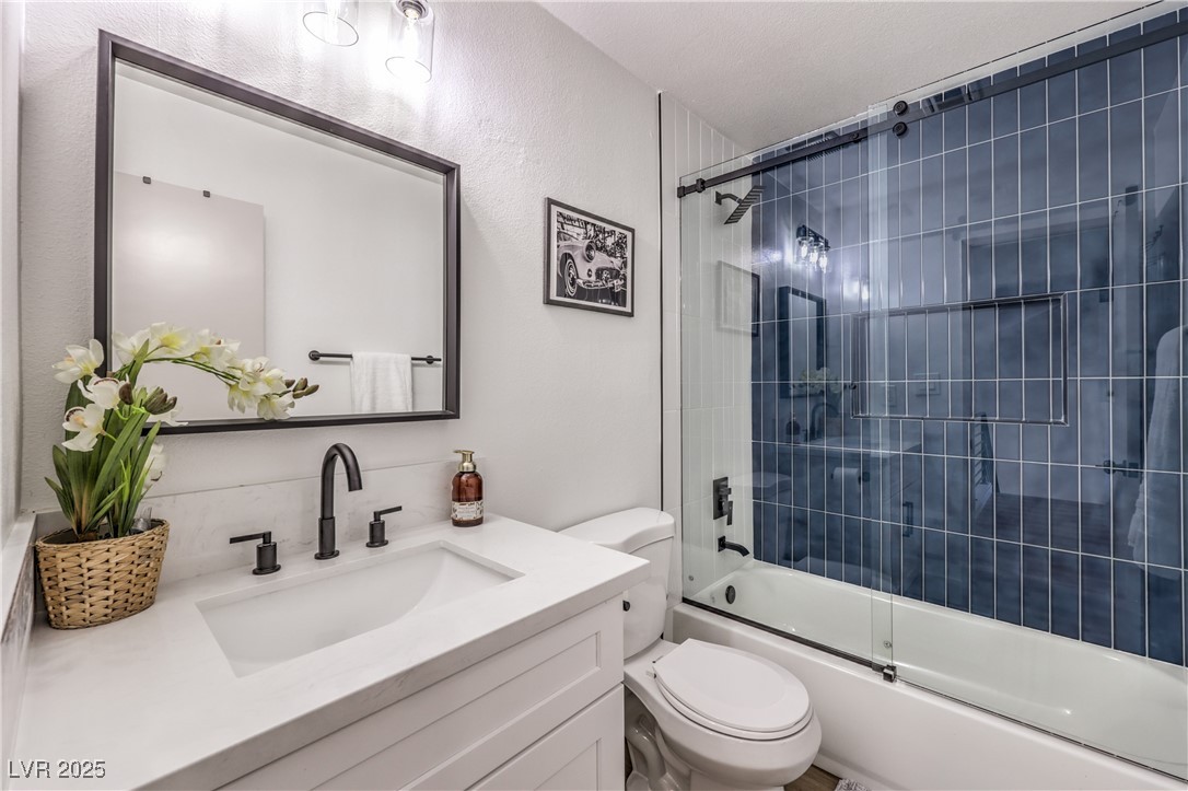 4731 Avenida Del Diablo