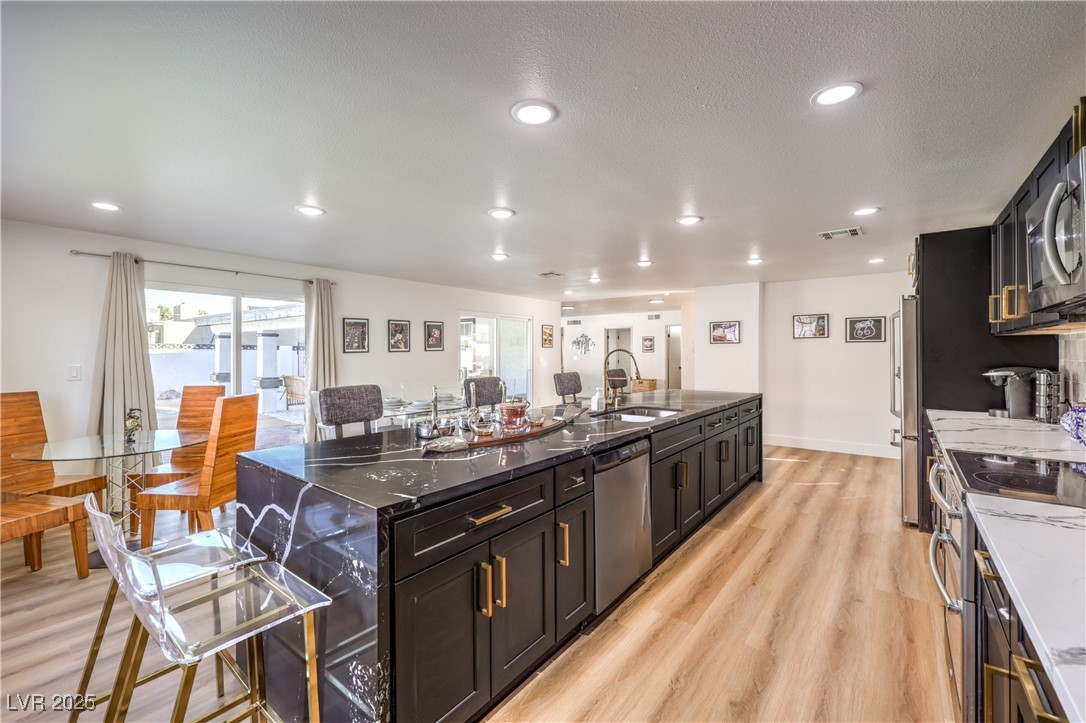 4731 Avenida Del Diablo