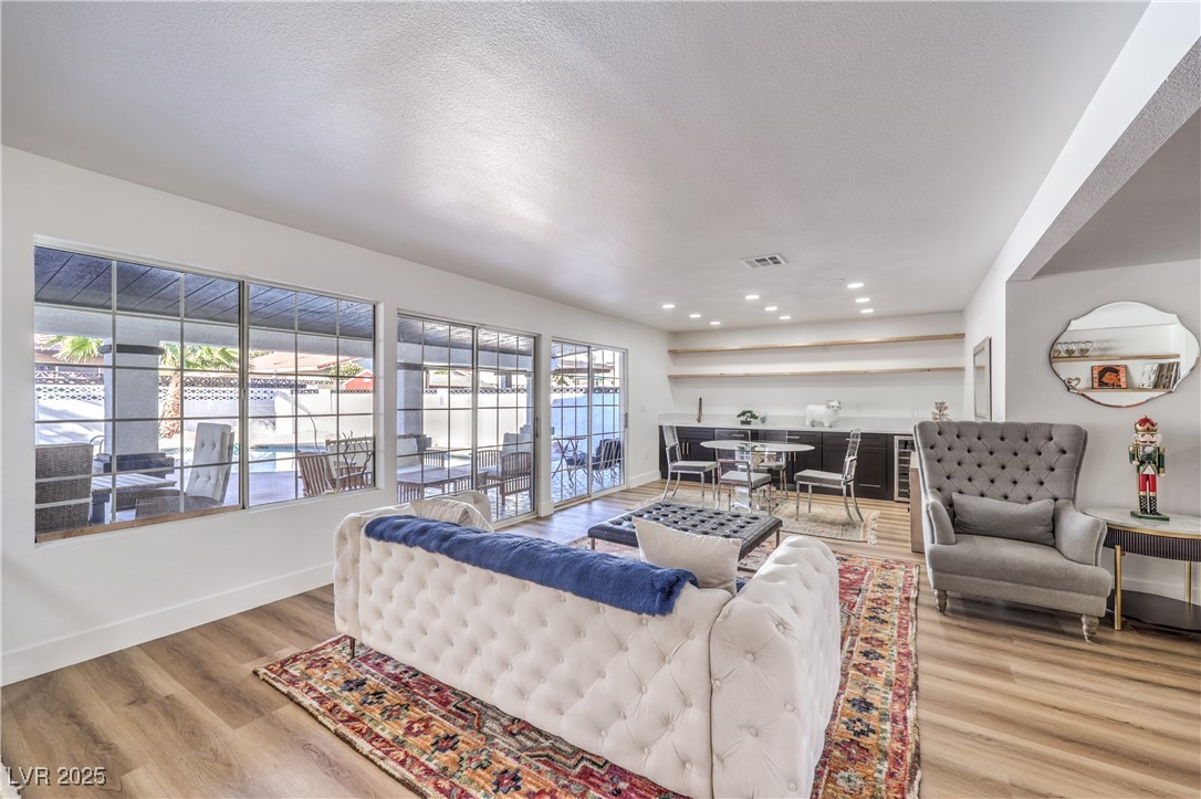 4731 Avenida Del Diablo