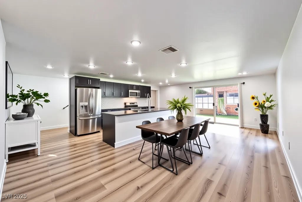 4731 Avenida Del Diablo