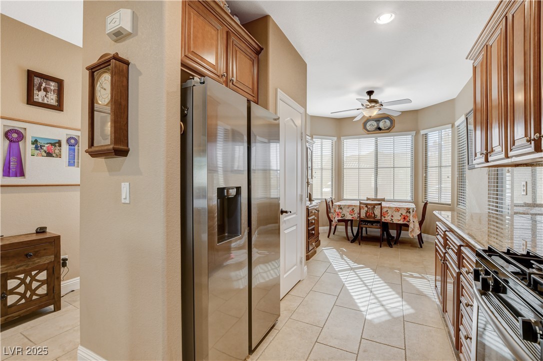 3604 Rocklin Peak Avenue