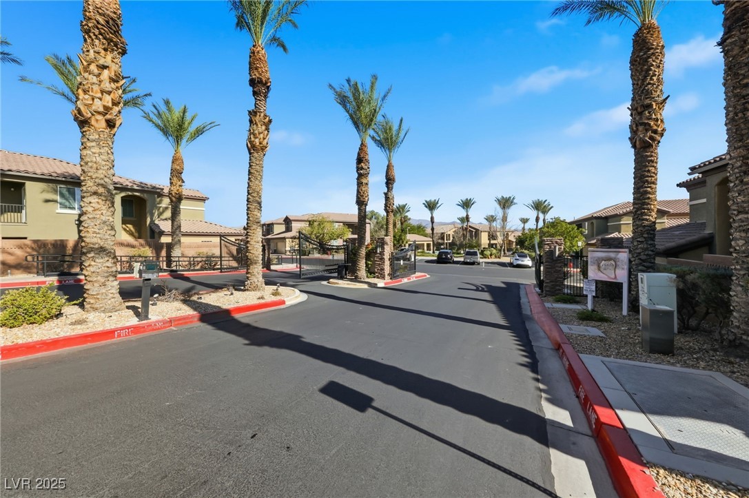 6868 Sky Pointe Drive 1093