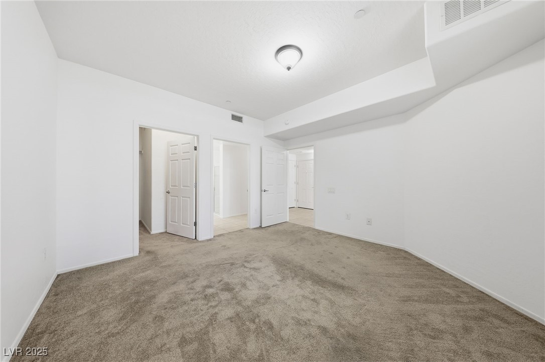 6868 Sky Pointe Drive 1093