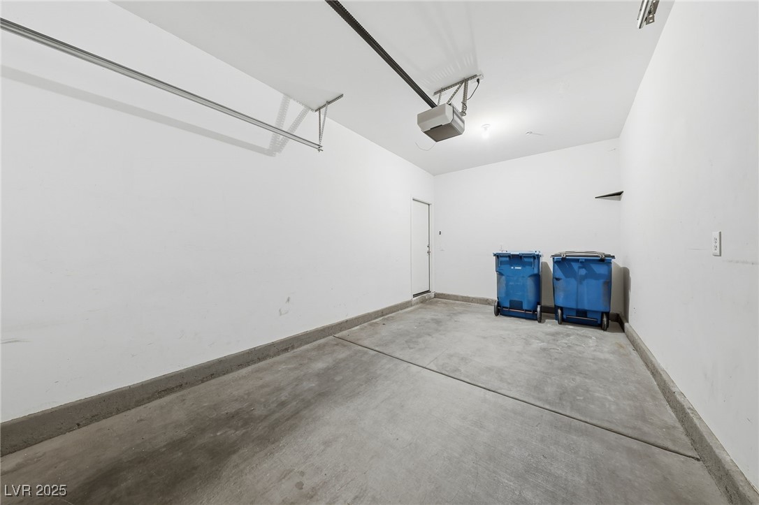 6868 Sky Pointe Drive 1093