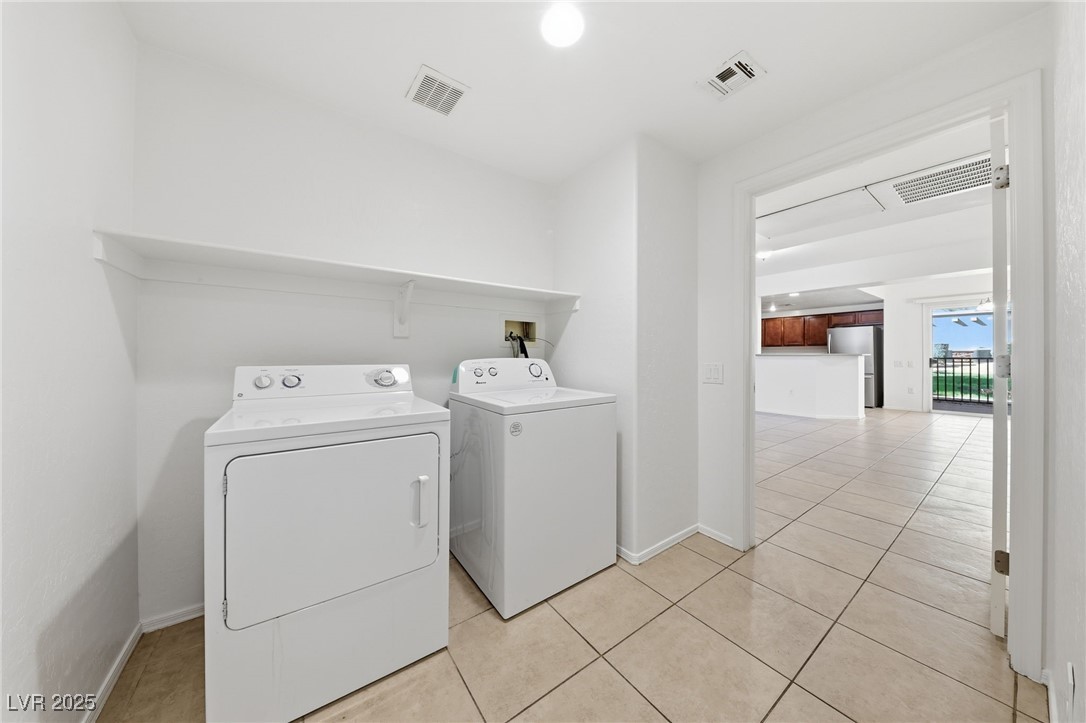 6868 Sky Pointe Drive 1093