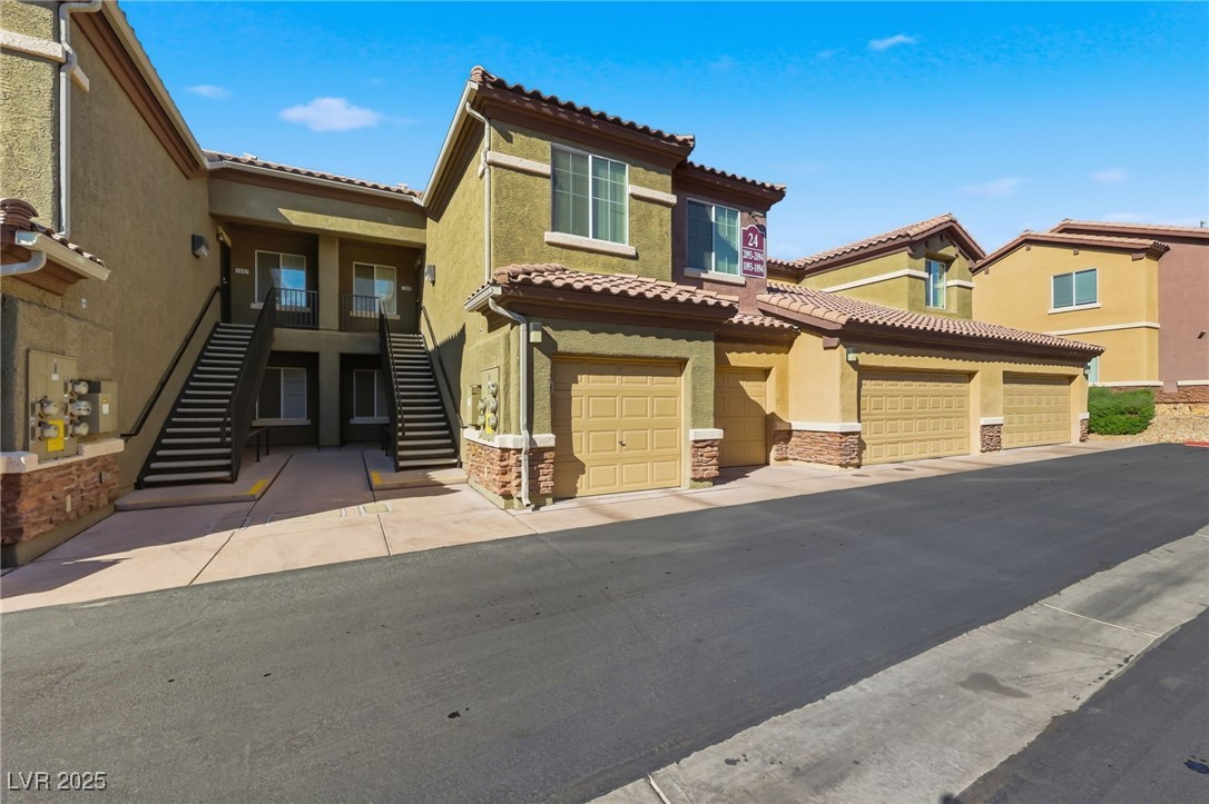 6868 Sky Pointe Drive 1093