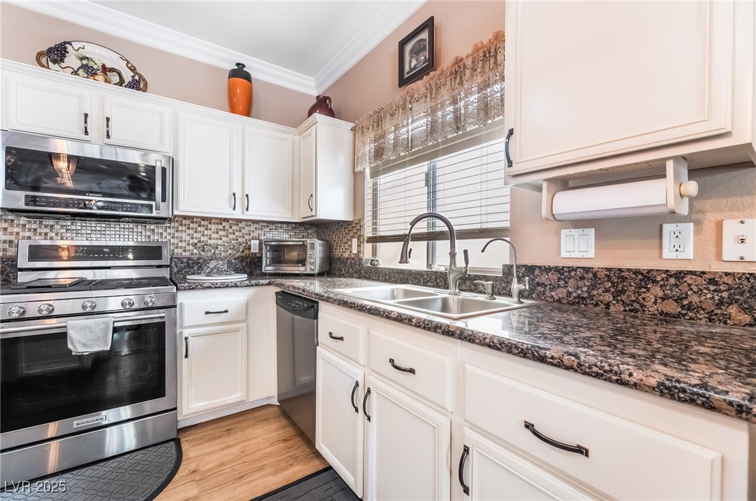 5910 Terra Grande Avenue